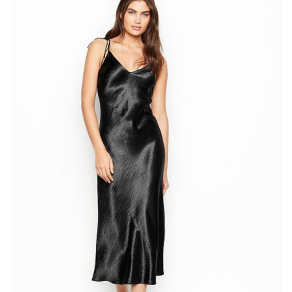 VS LONG MIDI SATIN BLACK SLIP DRESS, SZ LARGE